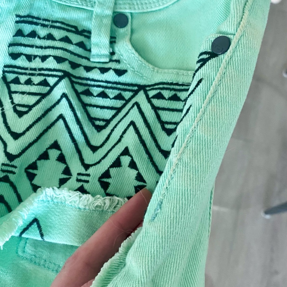 Aztec Roxy Shorts - Picture 9 of 11